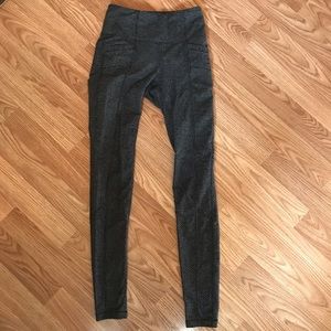 Altheta Patterned Grey/Black Leggings